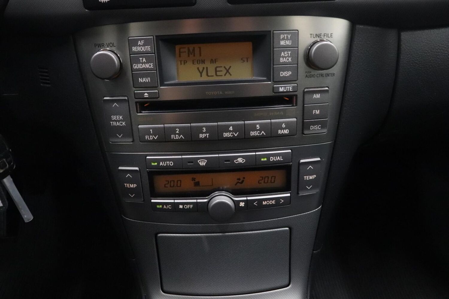 Toyota Avensis vaihtoauto