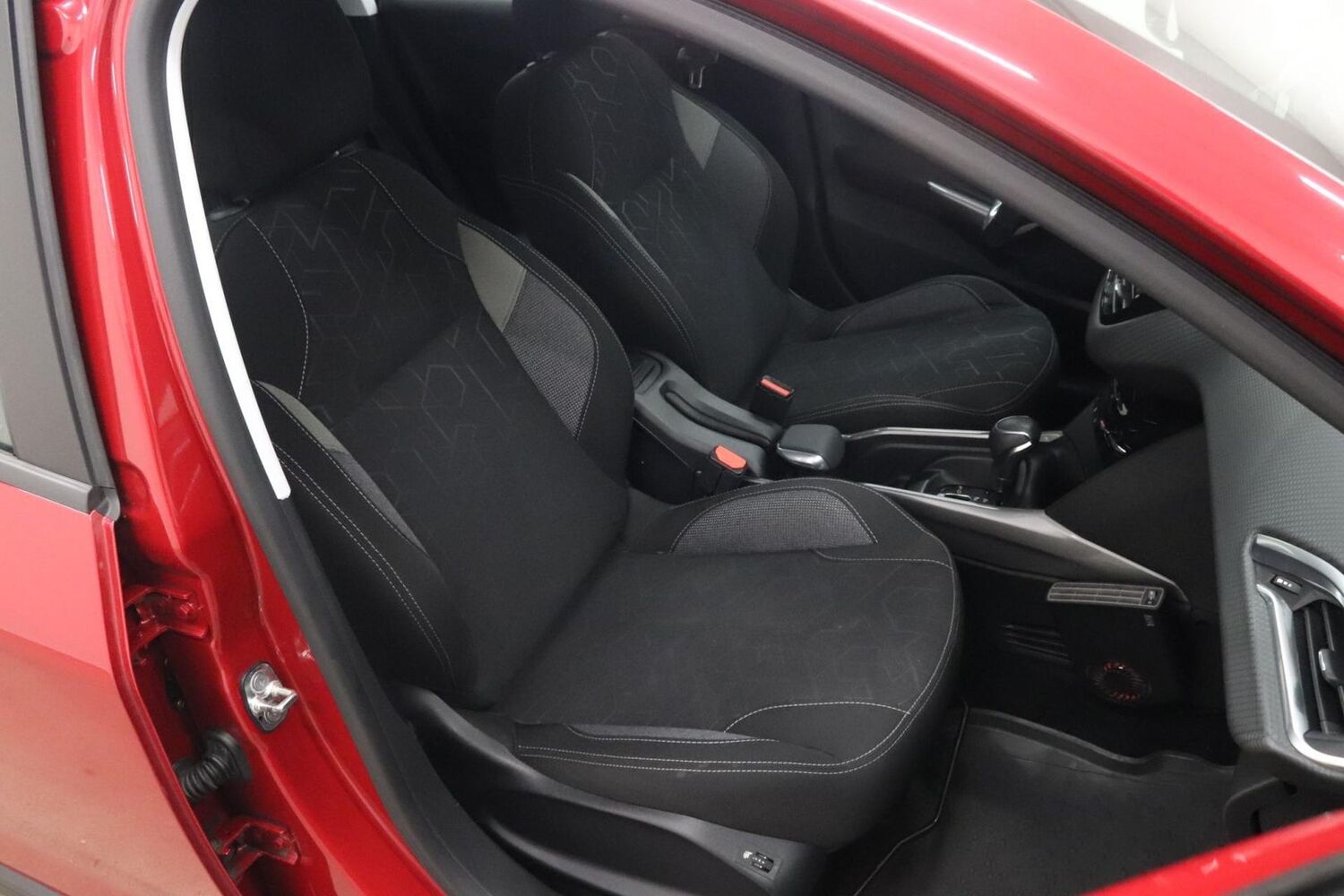 Peugeot 2008 vaihtoauto