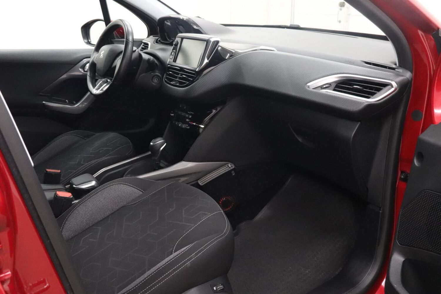 Peugeot 2008 vaihtoauto