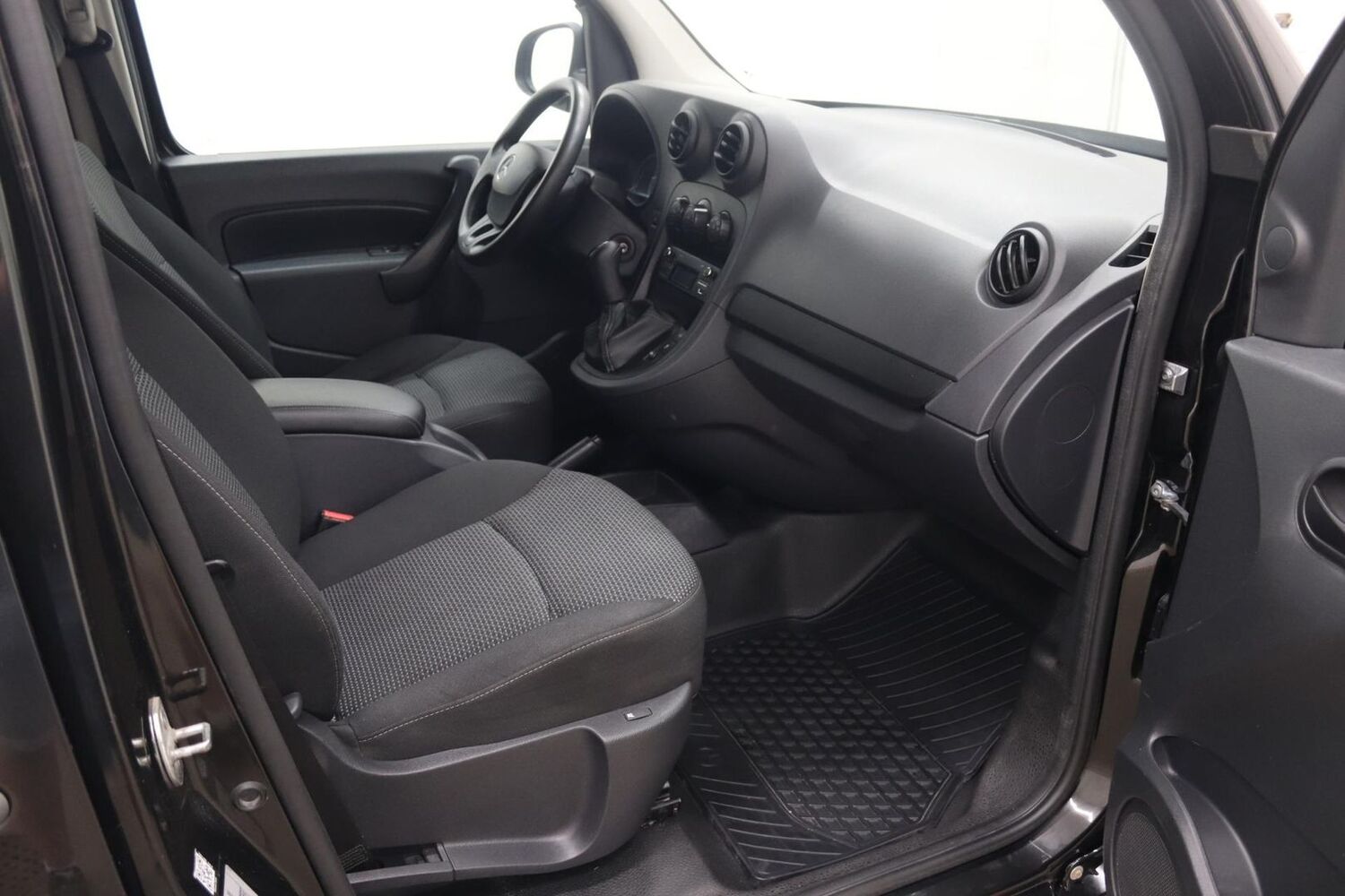 Mercedes-Benz Citan vaihtoauto