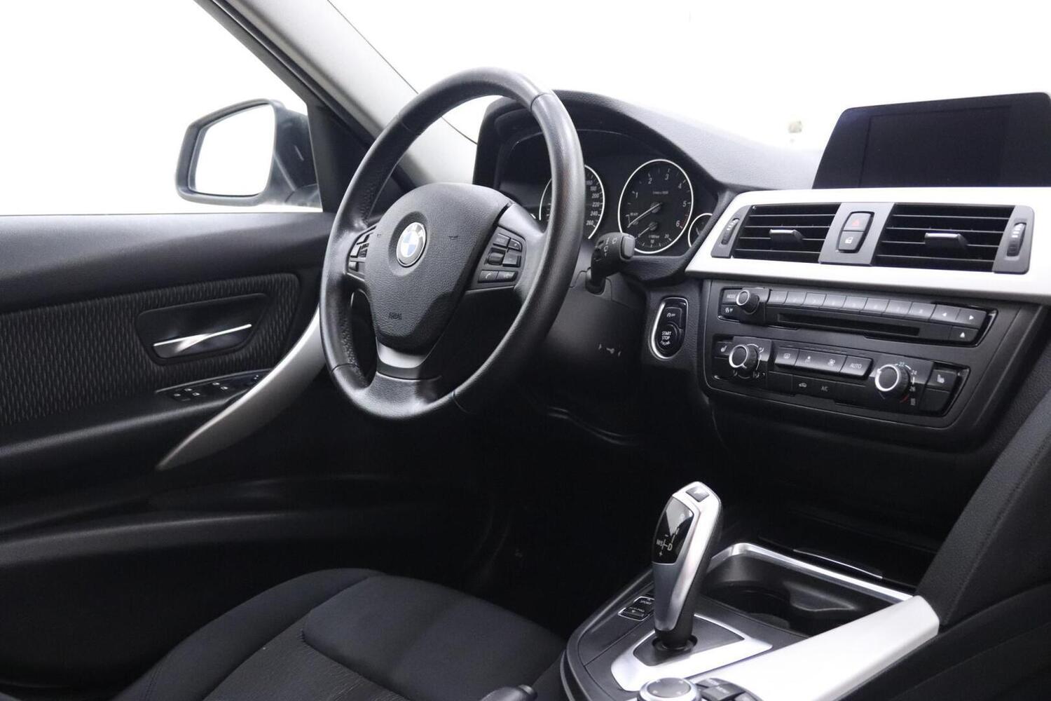 BMW 318 vaihtoauto