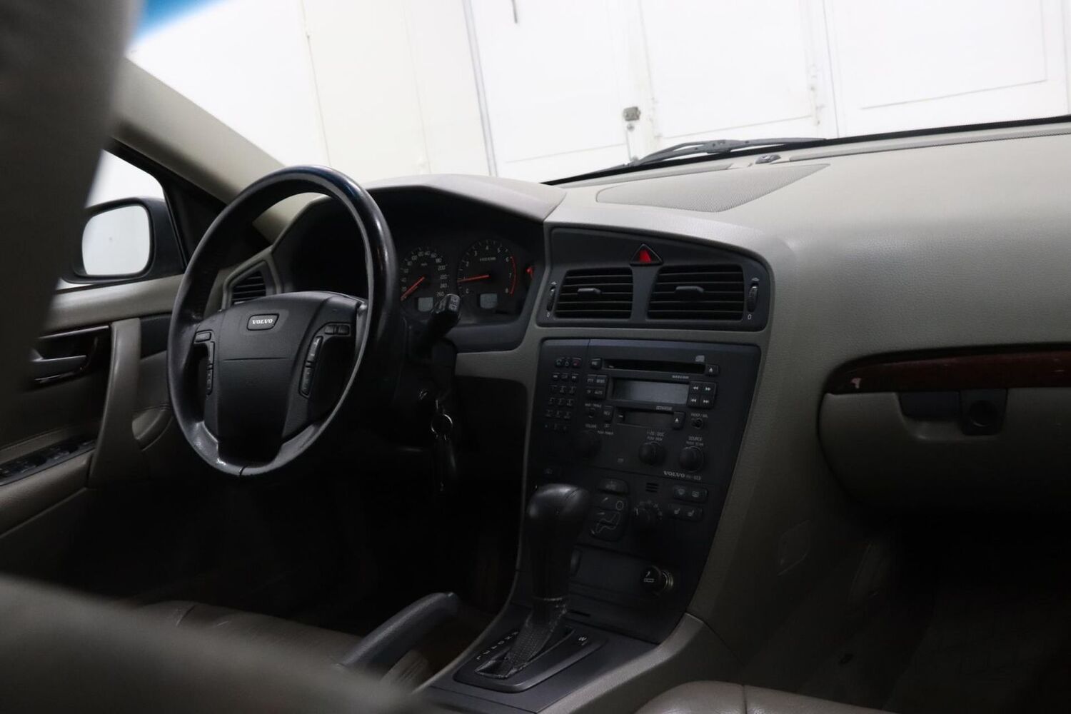 Volvo V70 vaihtoauto