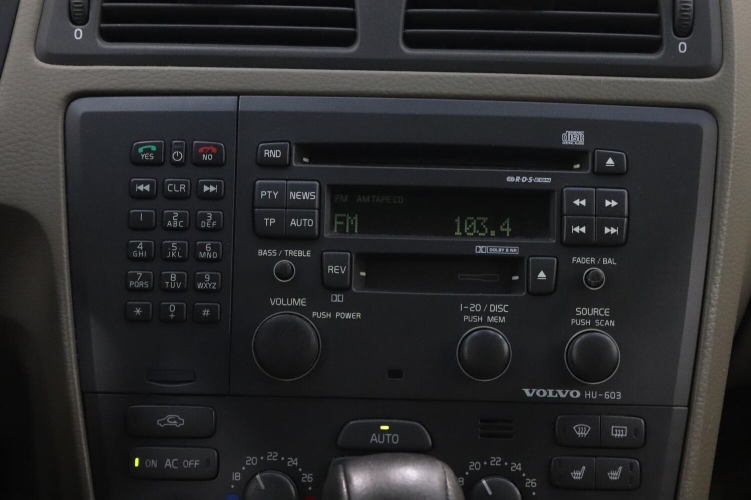 Volvo V70 vaihtoauto