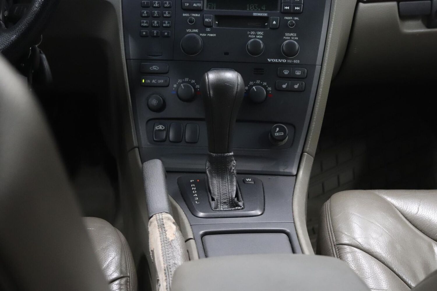 Volvo V70 vaihtoauto