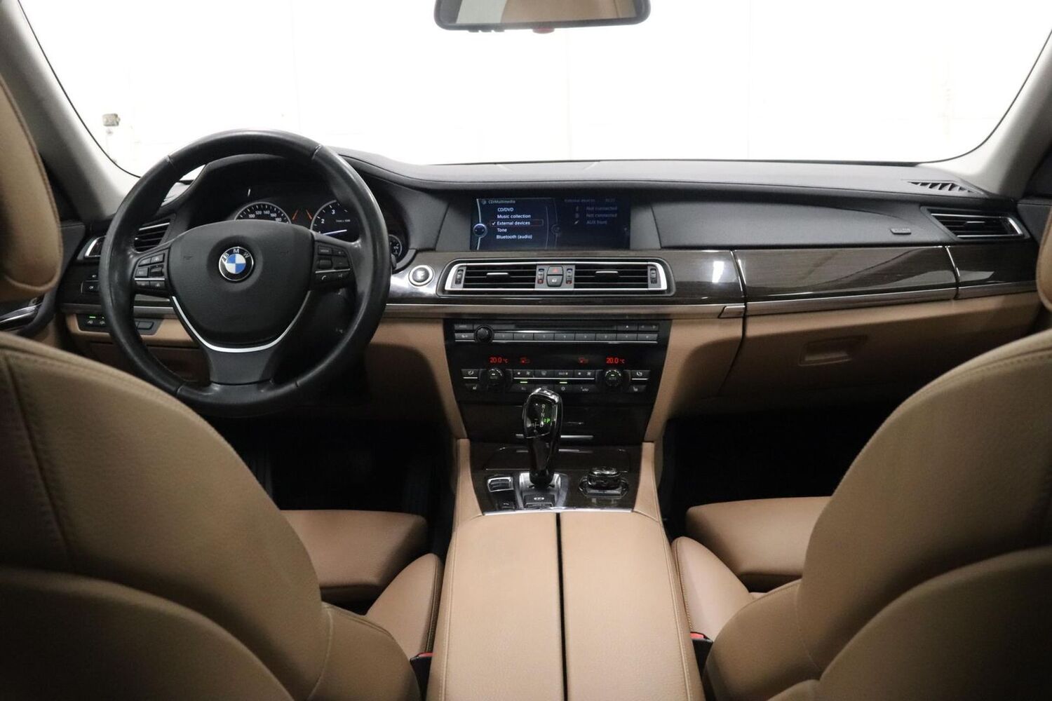 BMW 740 vaihtoauto