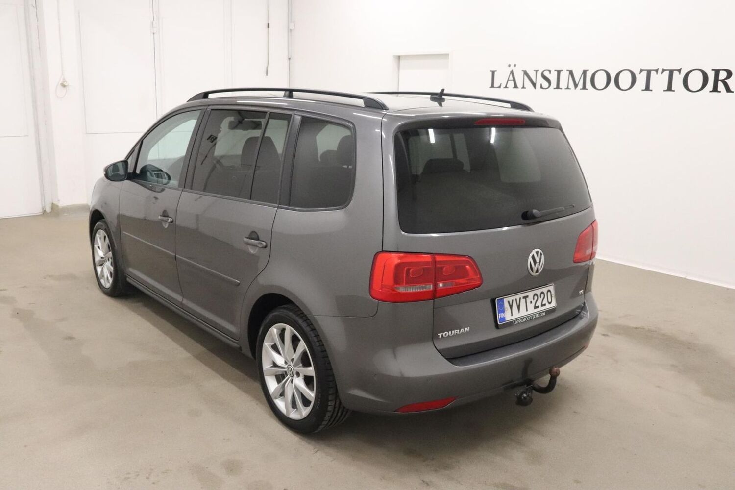 Volkswagen Touran vaihtoauto
