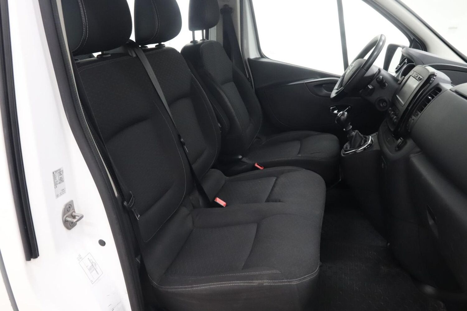 Opel Vivaro vaihtoauto