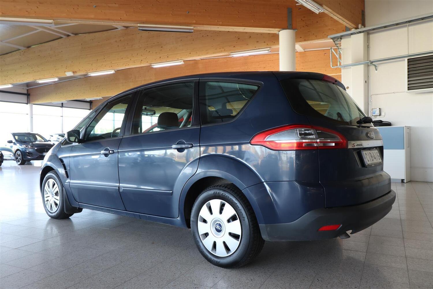 Ford S-MAX vaihtoauto