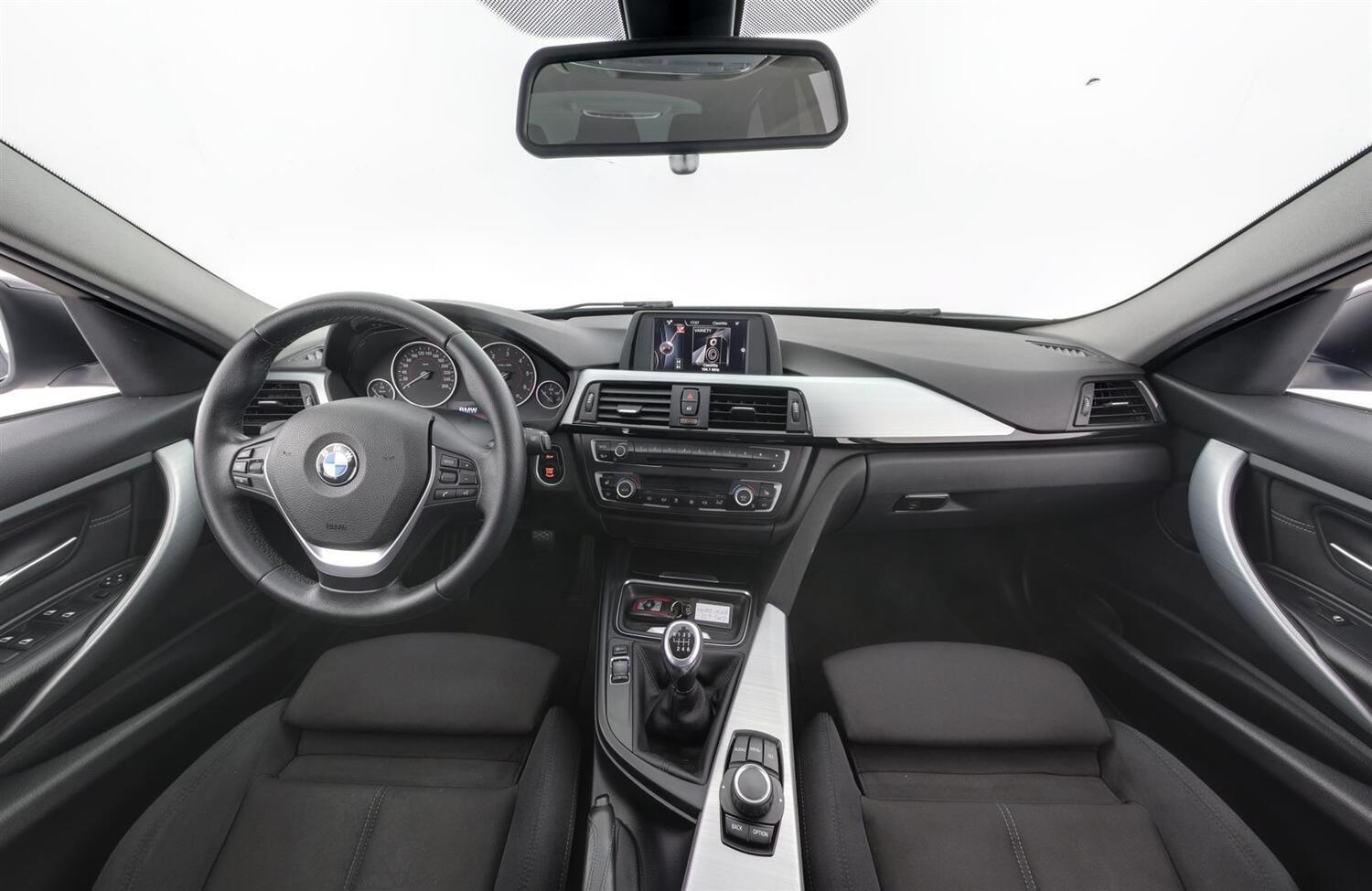 BMW 320 vaihtoauto