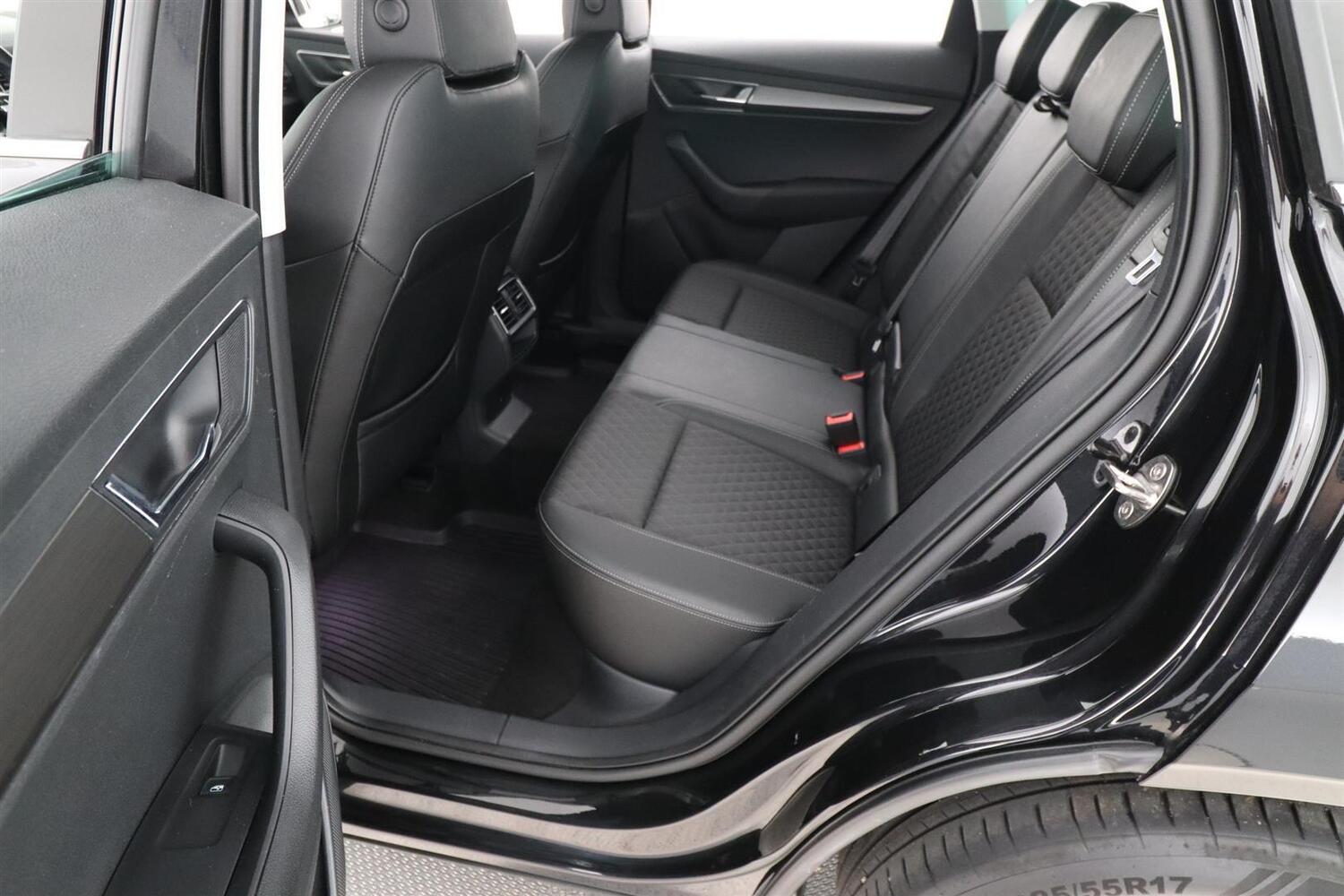 Skoda Karoq vaihtoauto