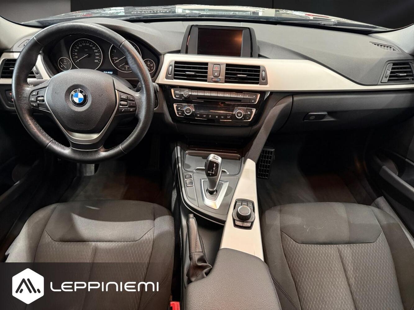 BMW 320 vaihtoauto