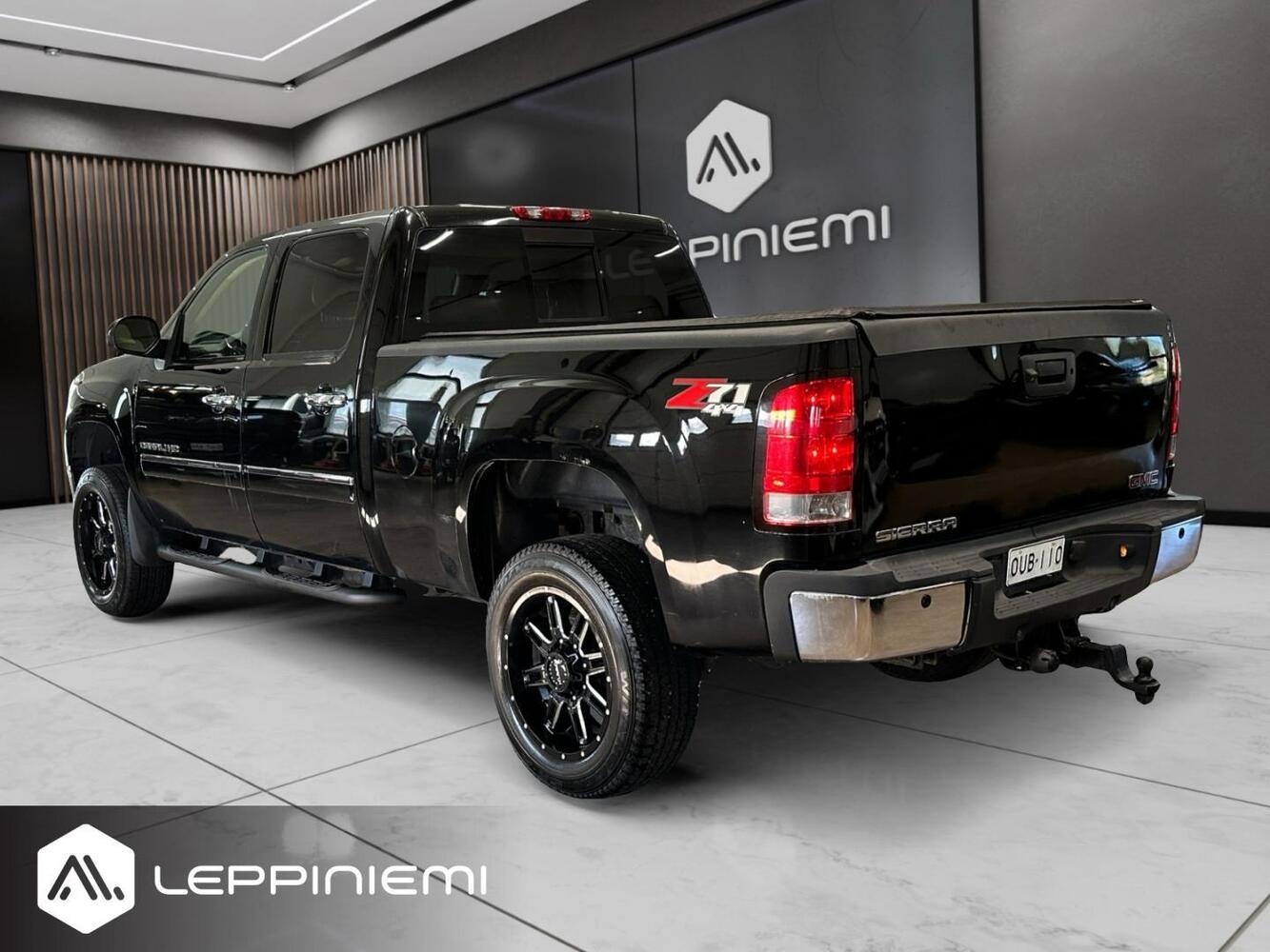 GMC Sierra vaihtoauto