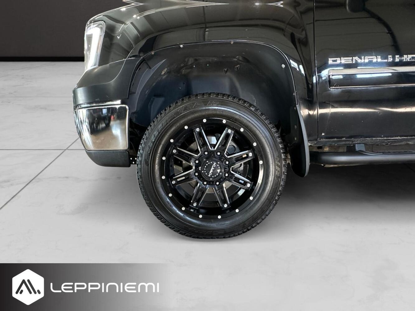 GMC Sierra vaihtoauto