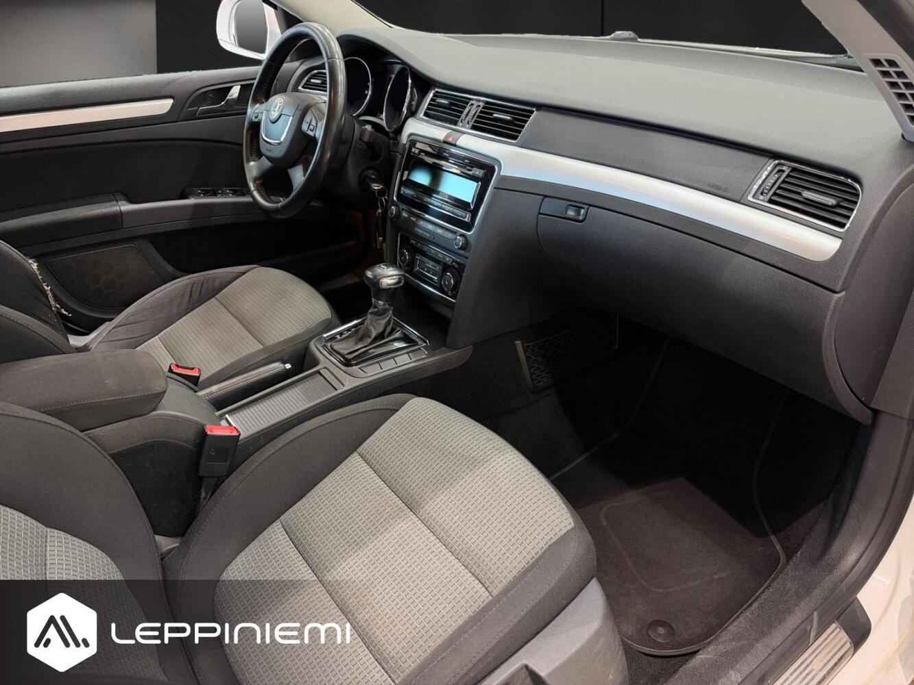 Skoda Superb vaihtoauto