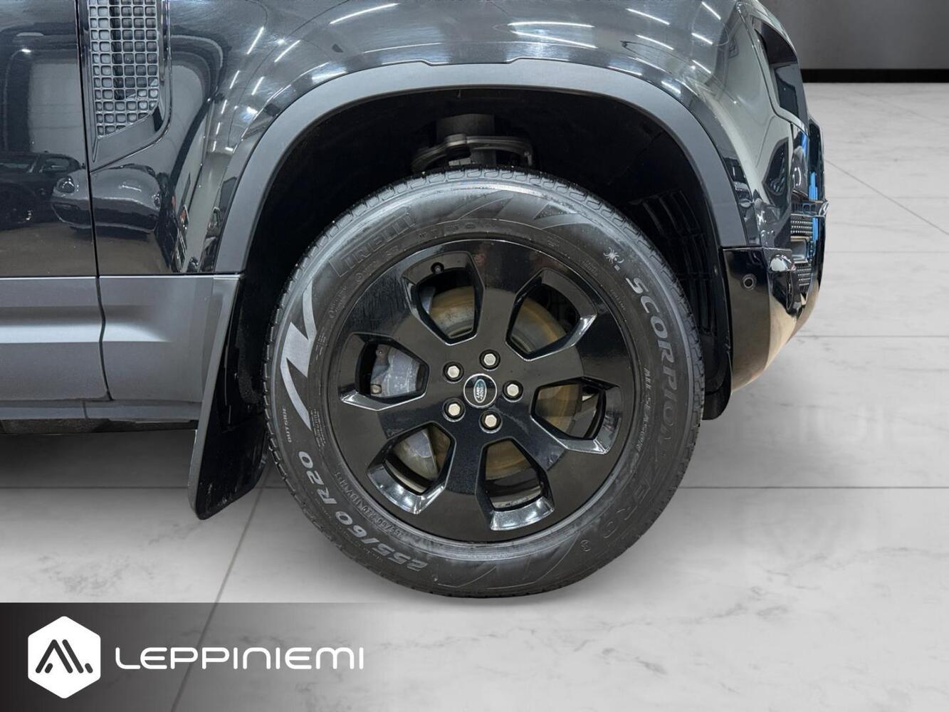 Land Rover Defender vaihtoauto