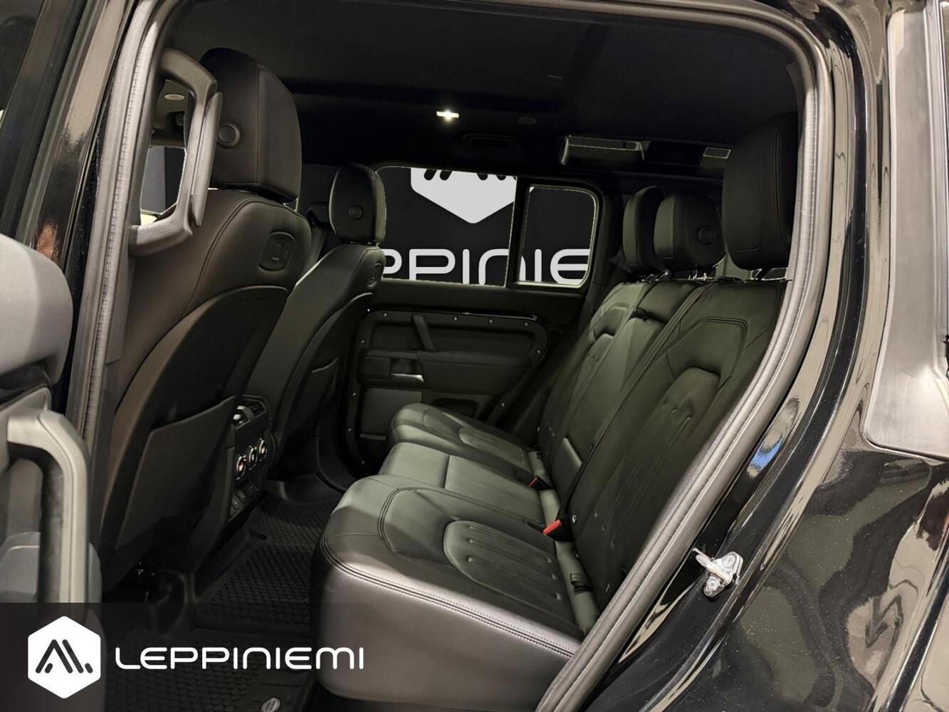 Land Rover Defender vaihtoauto