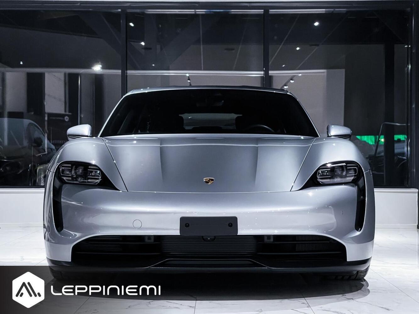 Porsche Taycan vaihtoauto