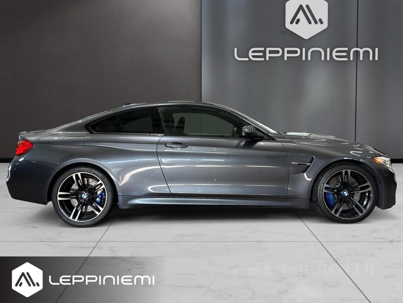 BMW M4 vaihtoauto