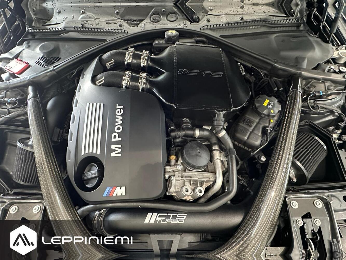 BMW M4 vaihtoauto