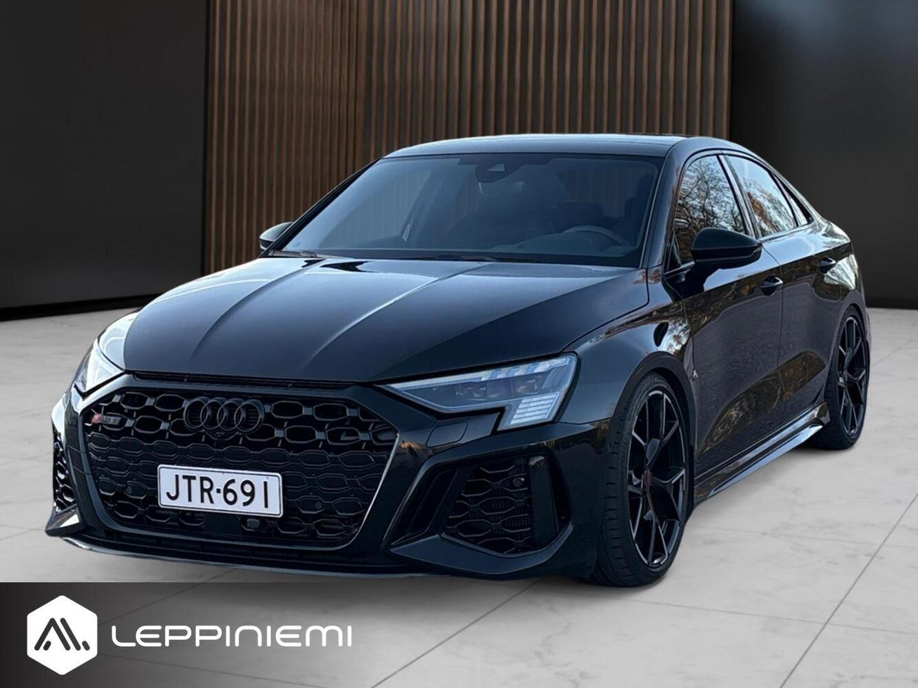 Audi RS3 vaihtoauto