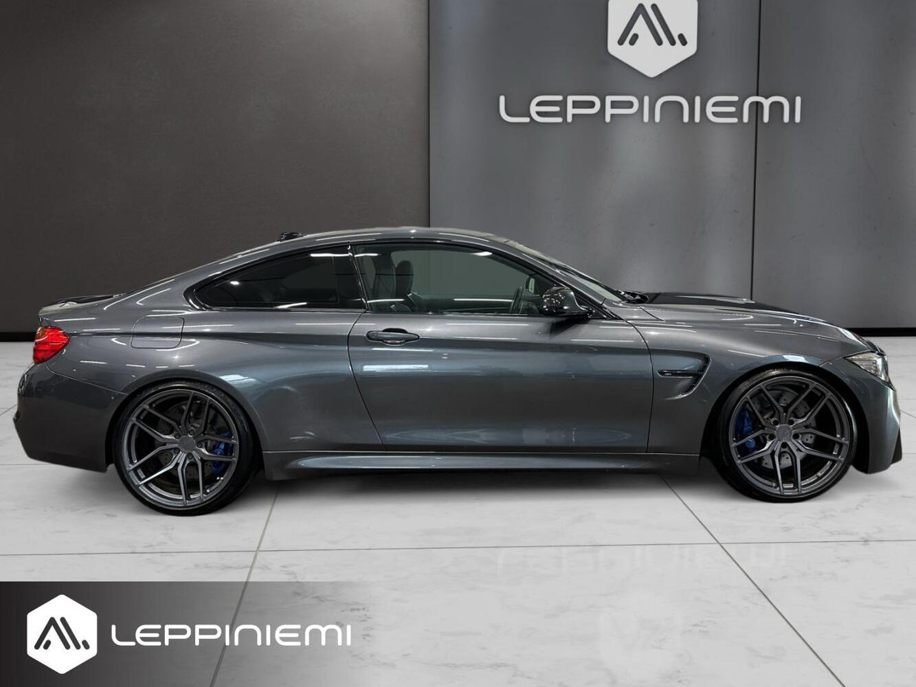 BMW M4 vaihtoauto