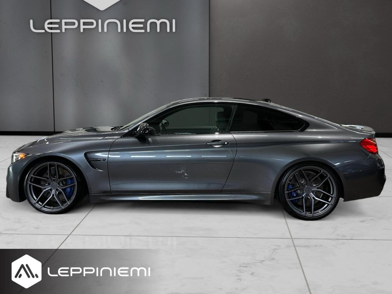 BMW M4 vaihtoauto