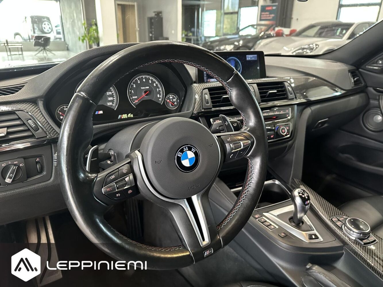 BMW M4 vaihtoauto