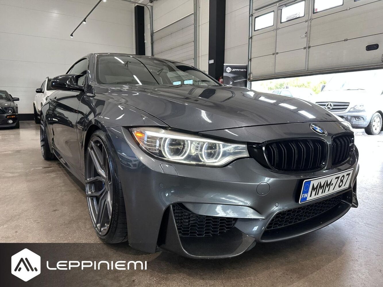 BMW M4 vaihtoauto