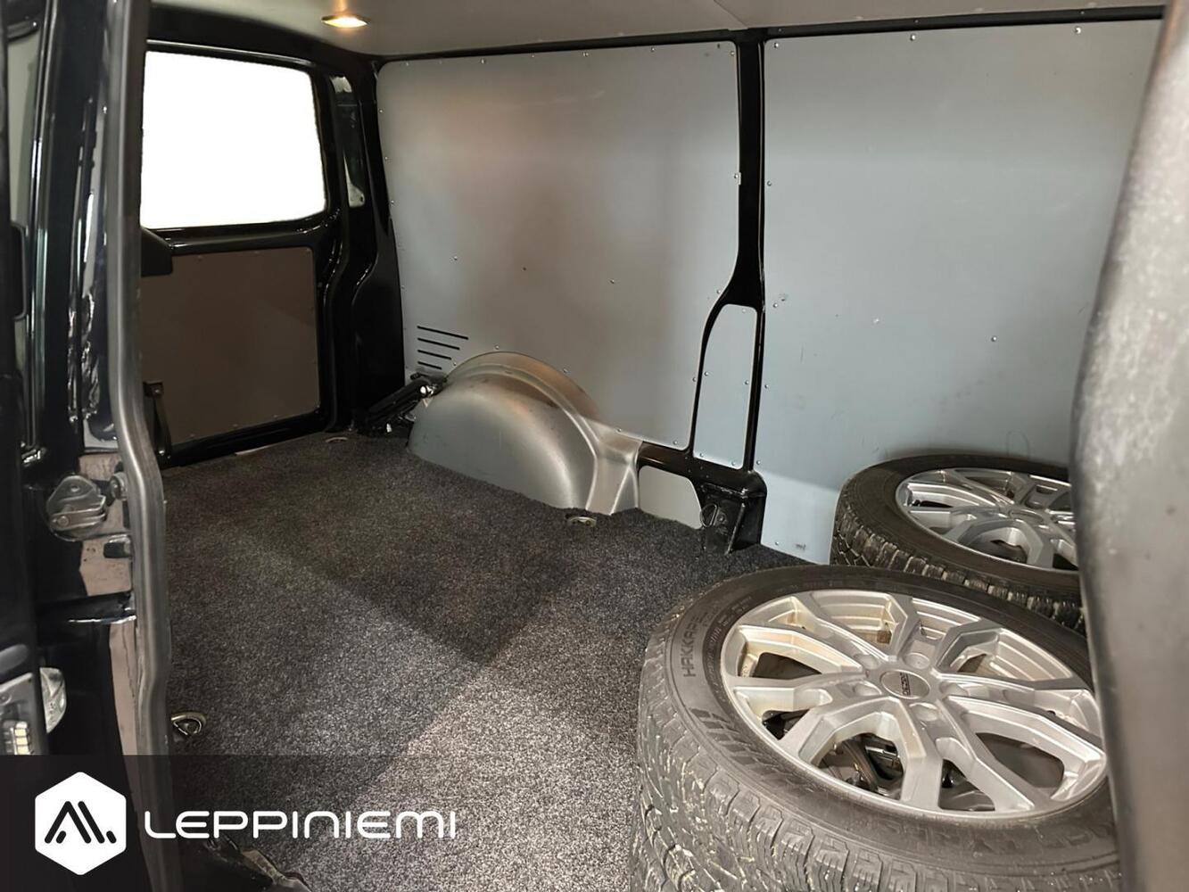 Volkswagen Transporter vaihtoauto