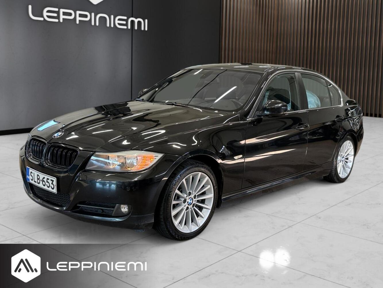 BMW 330 vaihtoauto