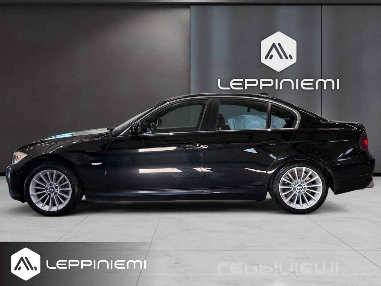 BMW 330 vaihtoauto