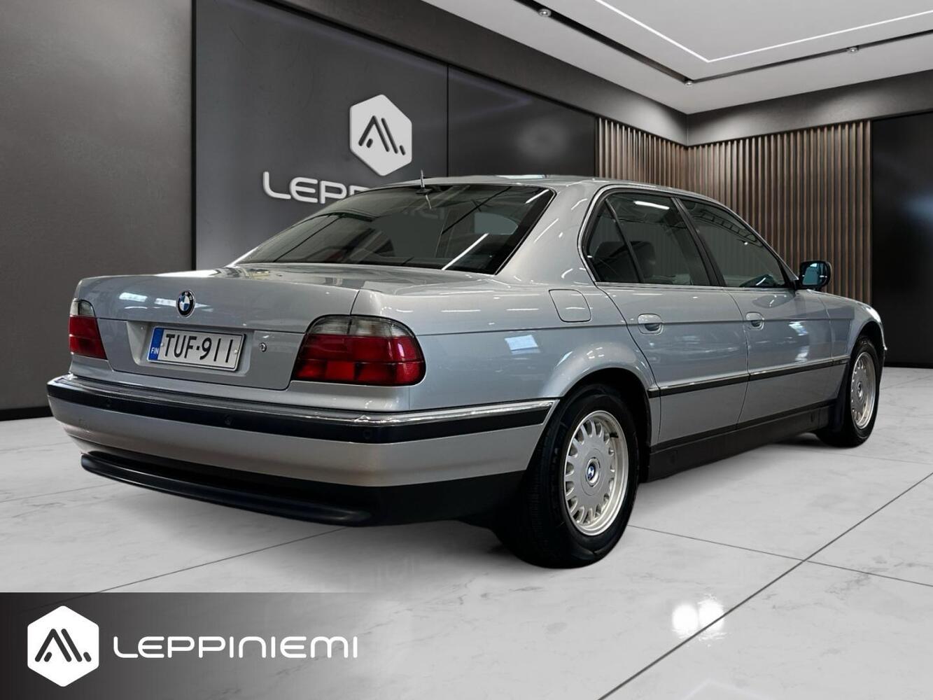 BMW 735 vaihtoauto