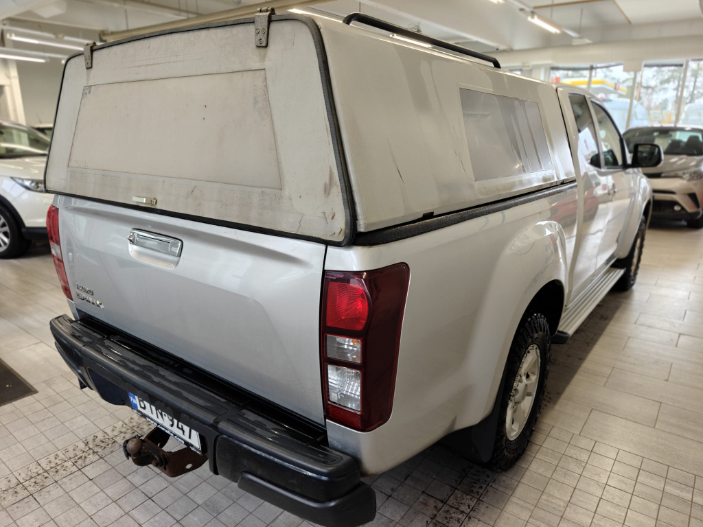 Isuzu D-Max vaihtoauto