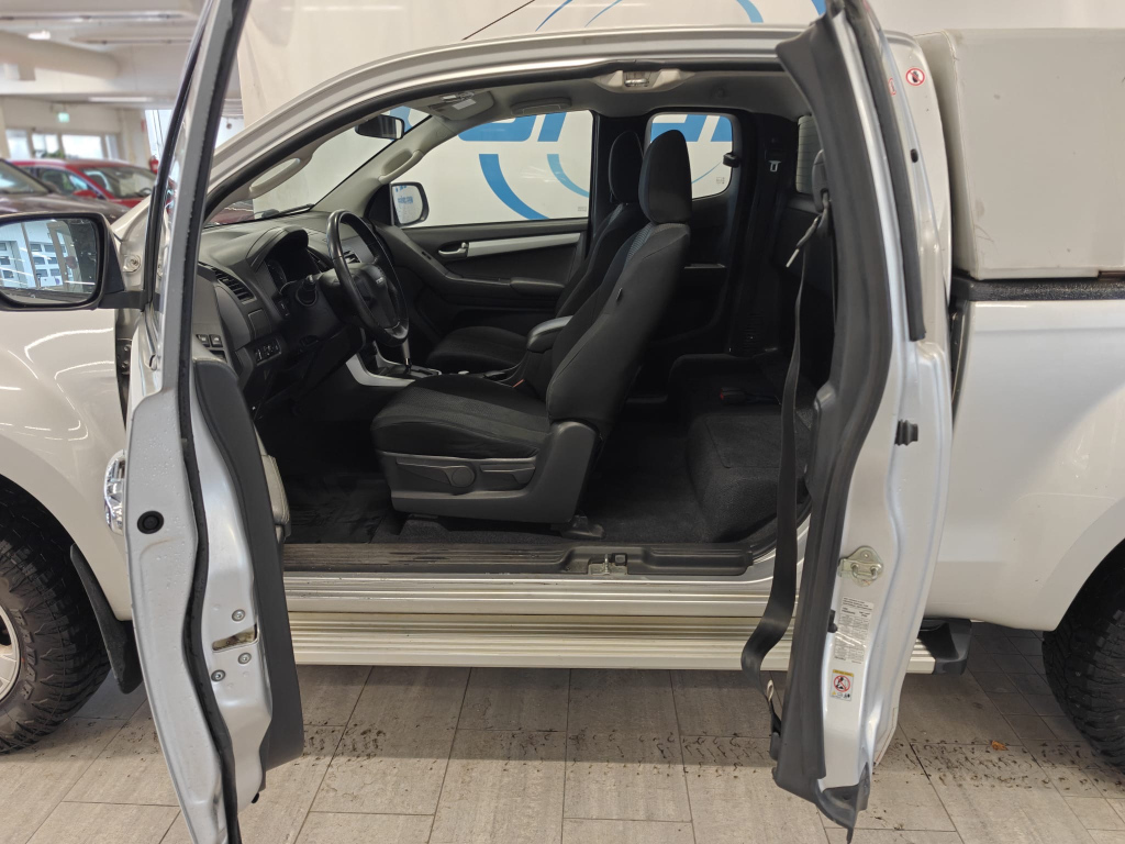 Isuzu D-Max vaihtoauto