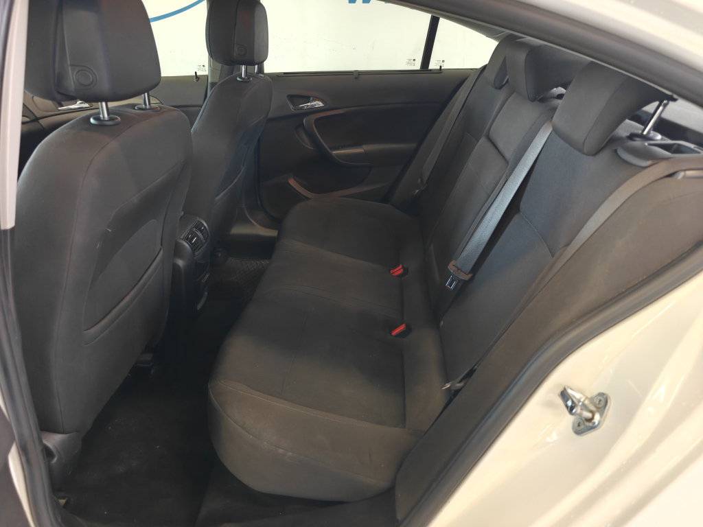 Opel Insignia vaihtoauto