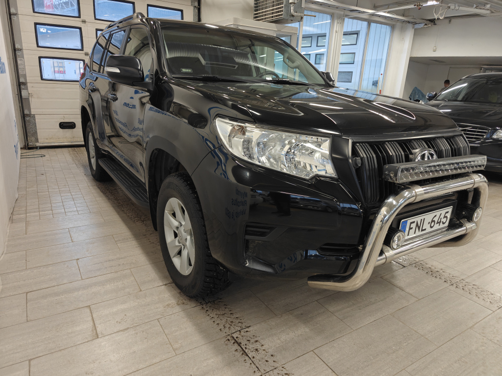 Toyota Land Cruiser vaihtoauto