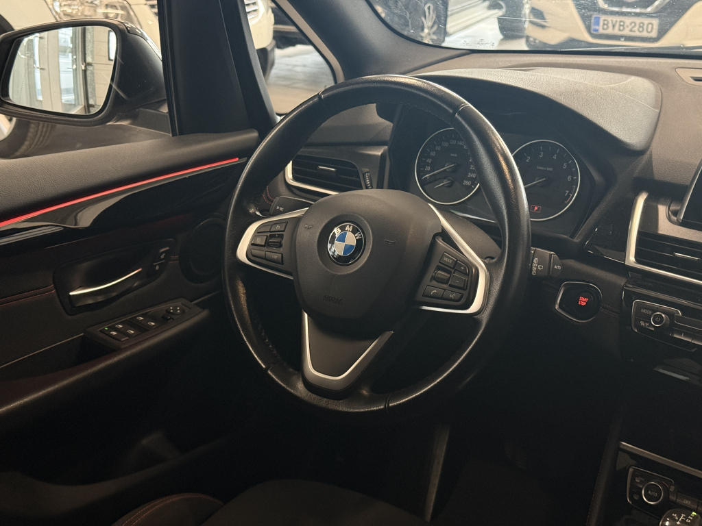 BMW 225 vaihtoauto