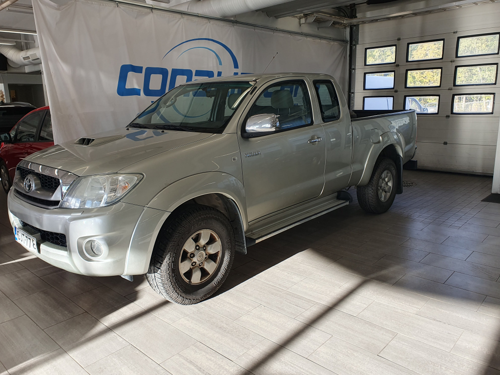 Toyota Hilux vaihtoauto