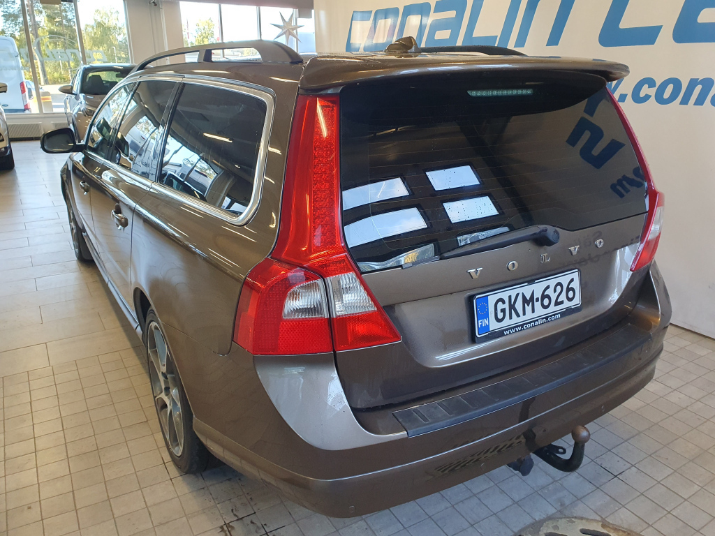Volvo V70 vaihtoauto