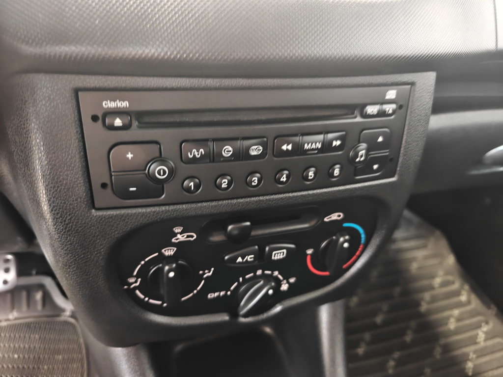 Peugeot 206 + vaihtoauto