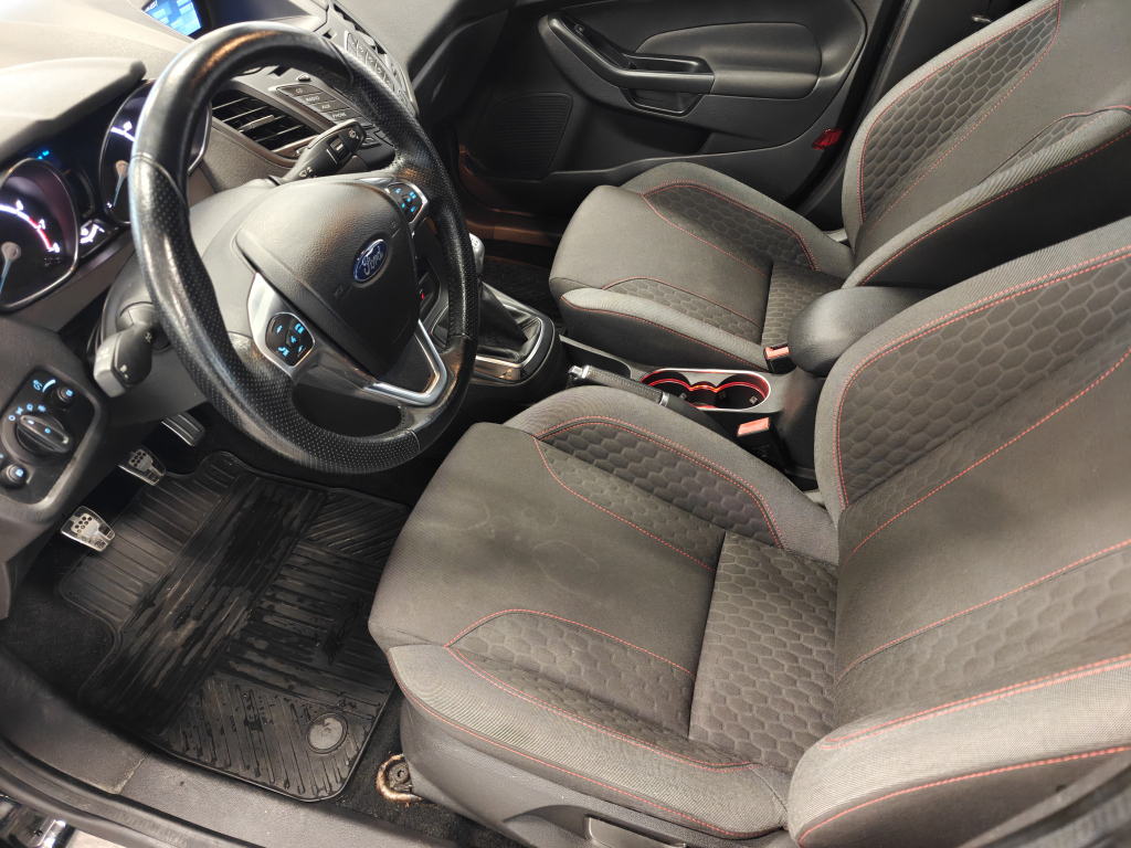 Ford Fiesta vaihtoauto