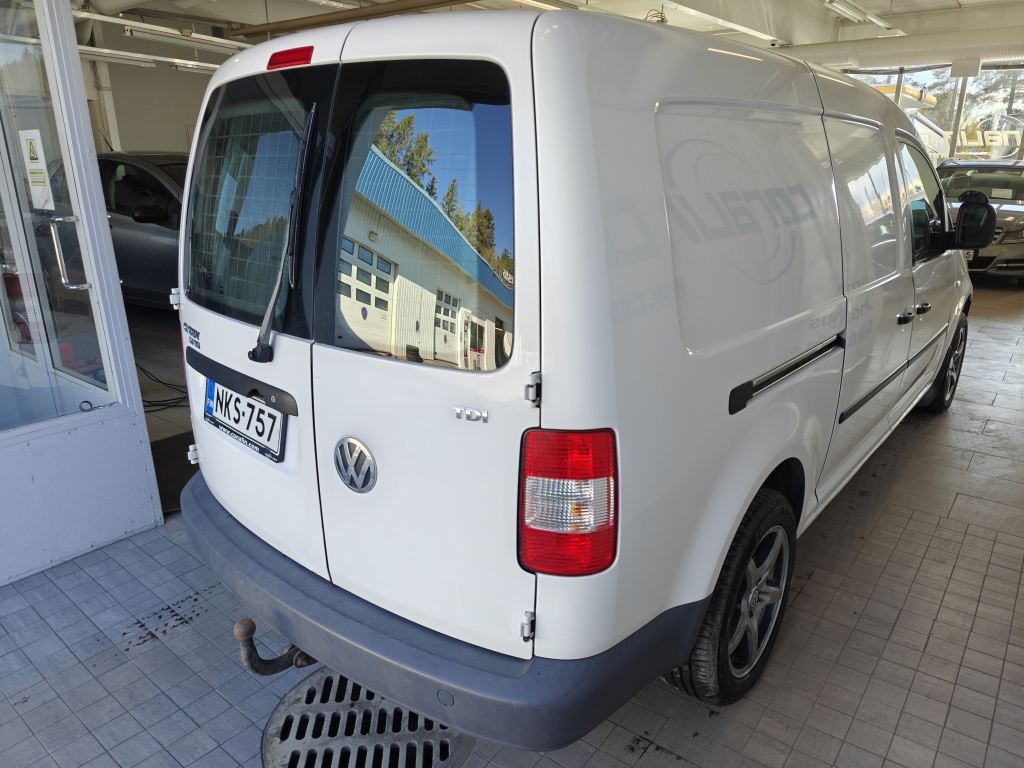 Volkswagen Caddy Maxi vaihtoauto