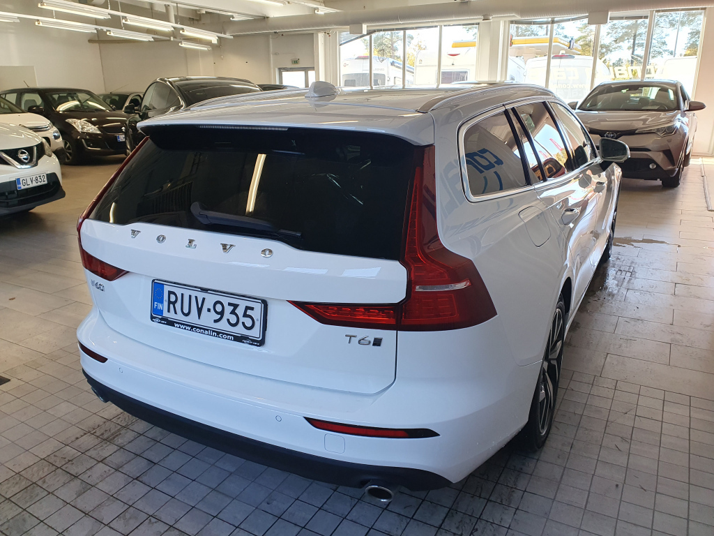 Volvo V60 vaihtoauto