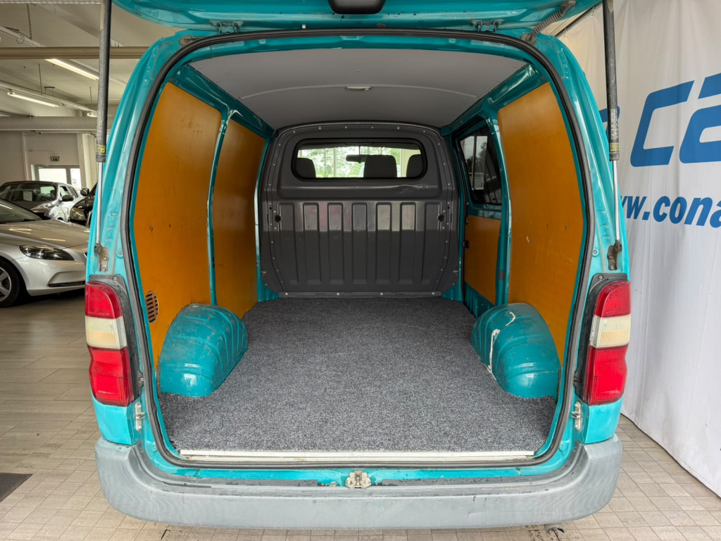 Toyota Hiace vaihtoauto