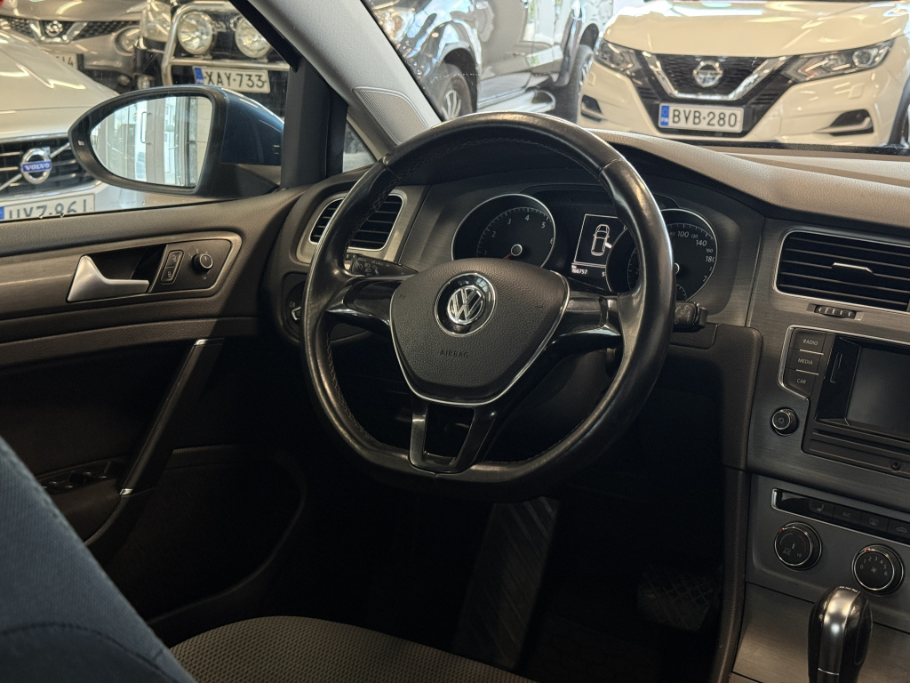 Volkswagen Golf vaihtoauto
