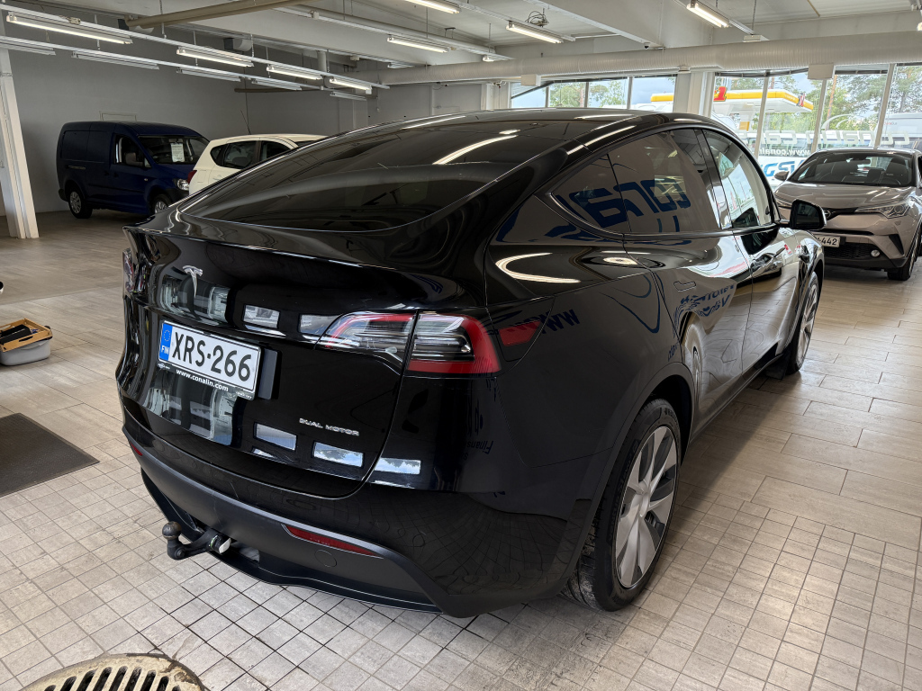 Tesla Model Y vaihtoauto