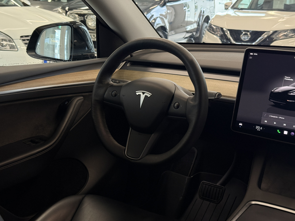 Tesla Model Y vaihtoauto