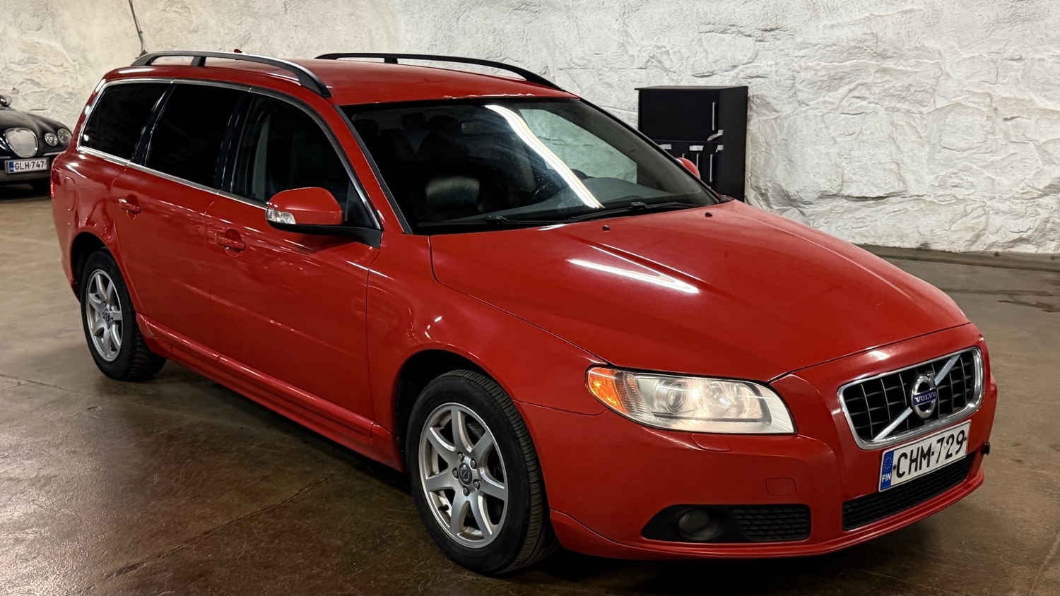 Volvo V70 vaihtoauto
