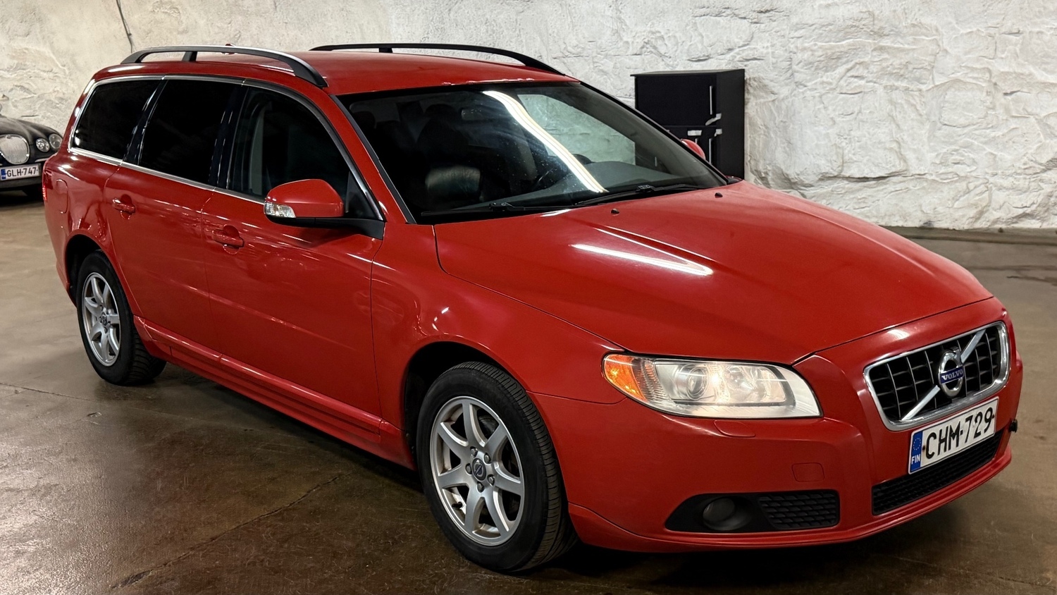 Volvo V70 vaihtoauto