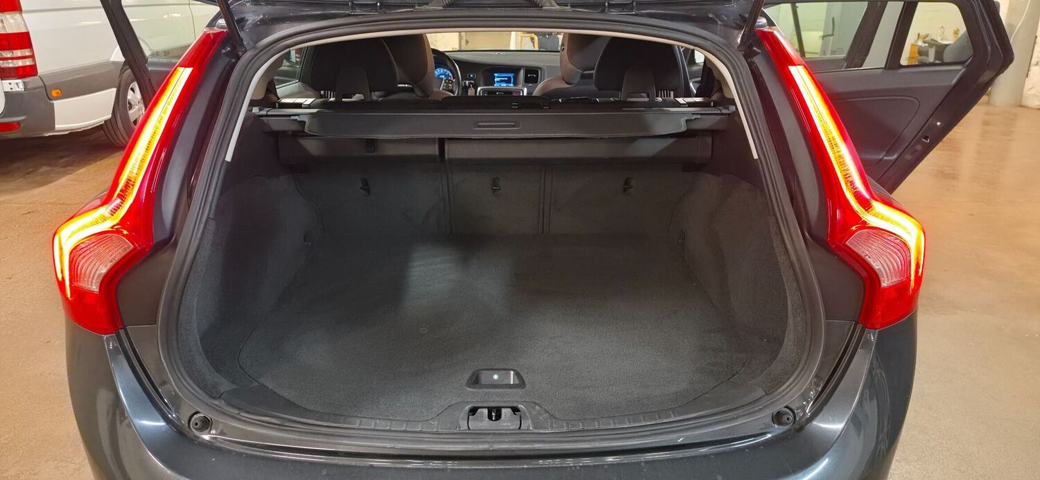 Volvo V60 vaihtoauto